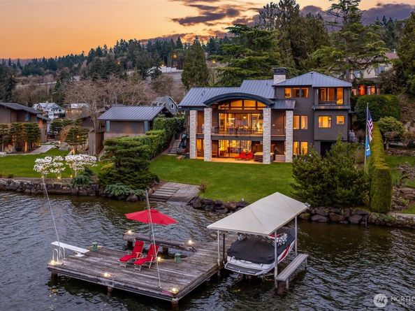 5629 Pleasure Point Lane SE, Bellevue WA 98006