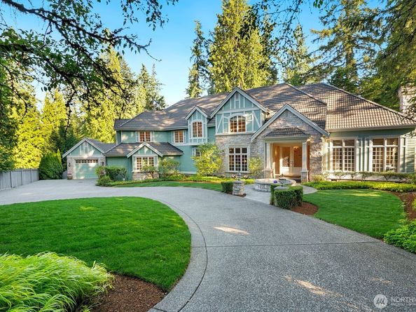 13695 NE 32nd Place, Bellevue WA 98005