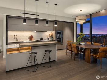 838 Avenue Square NE