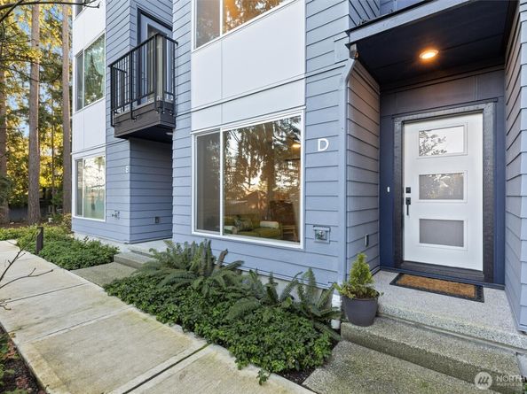 2126 N 147th Street D, Shoreline WA 98133