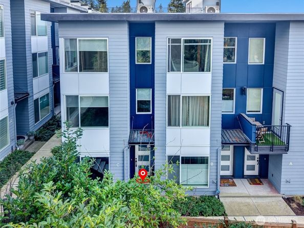 2121 N 148th Street C, Shoreline WA 98133