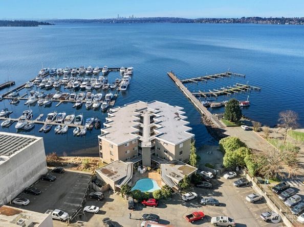 65 Kirkland 312, Kirkland WA 98034