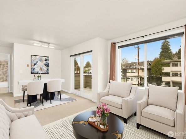 3926 1st Avenue NE 31, Seattle WA 98015