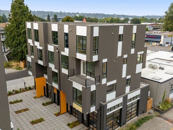 6249 Airport Way S B, Seattle WA 98108