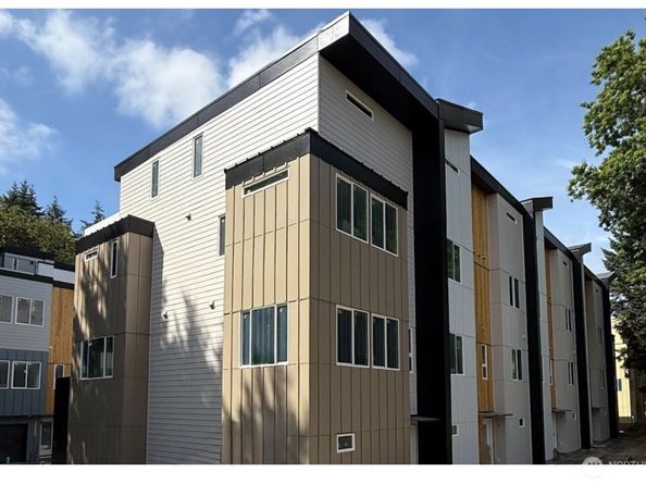 1190 129th Court NE, Bellevue WA 98005