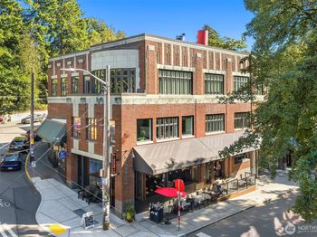 2809 1/2 S Mount Rainier Drive