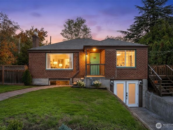 8254 Bagley Avenue N, Seattle WA 98103