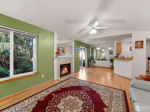 1009 112th Street SE B305, Everett WA 98208