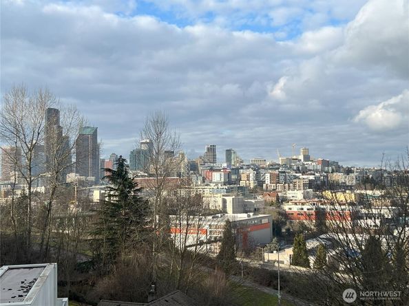 1015 Sturgus Avenue S A, Seattle WA 98144