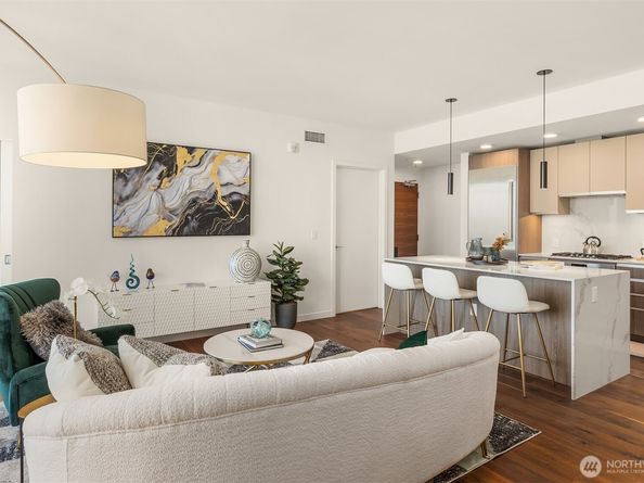 800 Columbia Street 2505, Seattle WA 98104