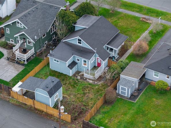 1018 Rucker Avenue, Everett WA 98201