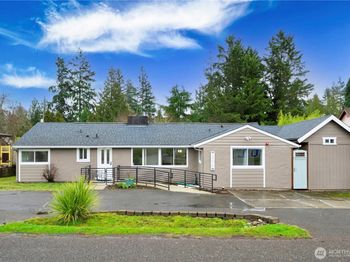 15520 30th Avenue NE