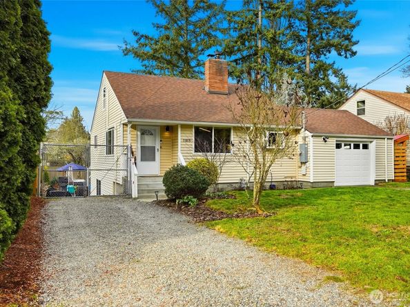 11815 20th Avenue SW, Burien WA 98146