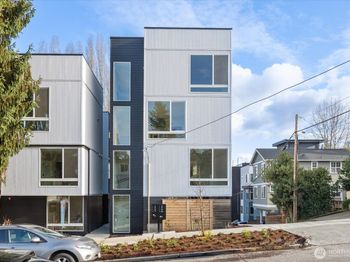 3114 Queen Anne Avenue N