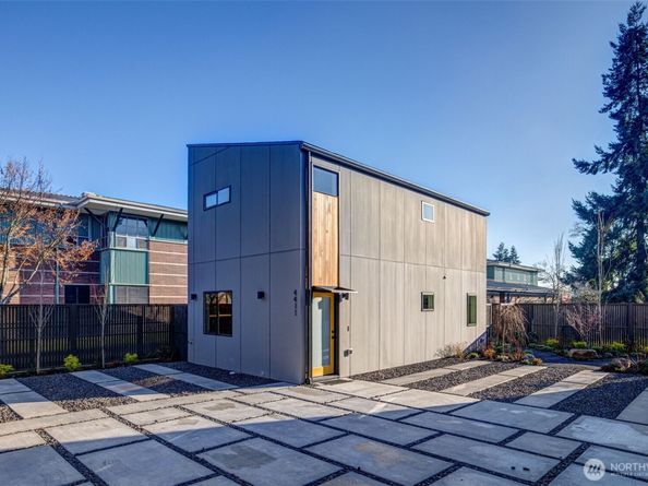 4411 S Holly Street, Seattle WA 98118
