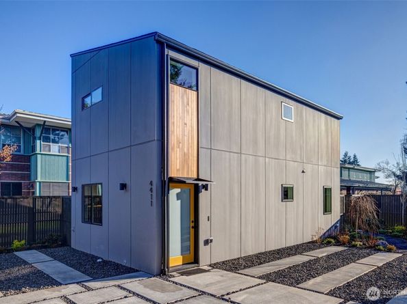 4411 S Holly Street, Seattle WA 98118