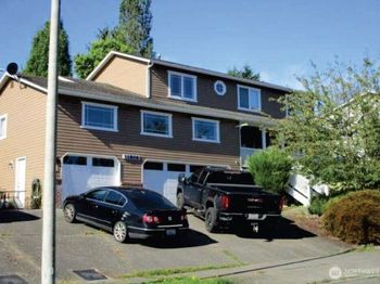 11608 34th Street NE