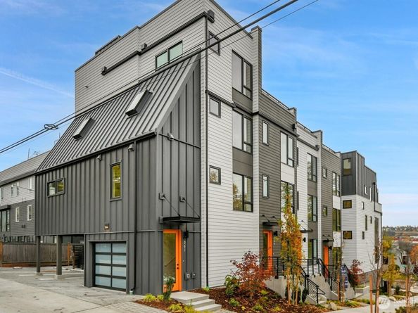 2374 Franklin Avenue E, Seattle WA 98102