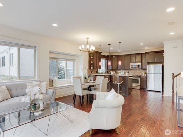 3635 Evanston Avenue N B, Seattle WA 98103