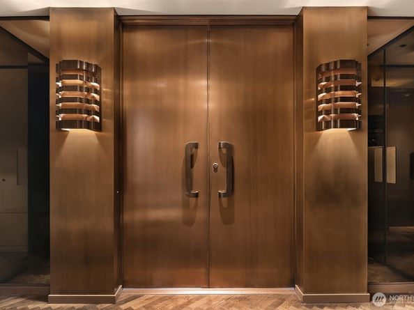 1301 Spring Street PH32, Seattle WA 98104