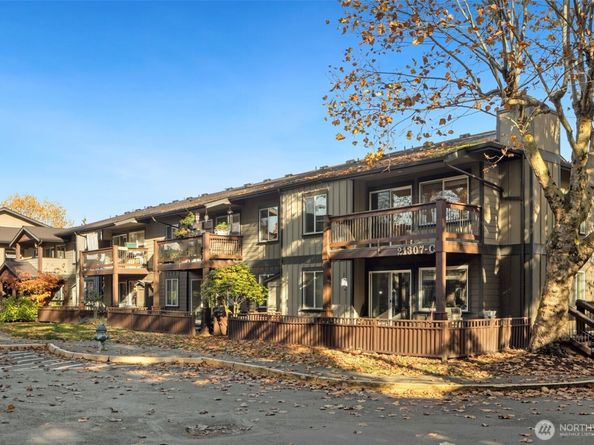 21307 48th Avenue W C313, Mountlake Terrace WA 98043