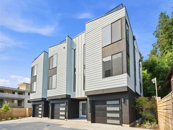 1014 B NE 70th Street