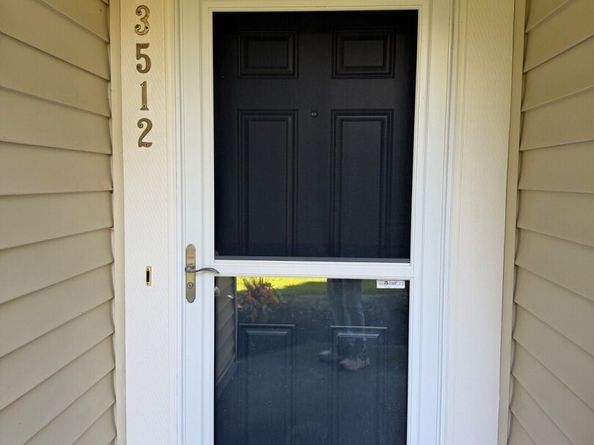 23512 55 Avenue S 16, Kent WA 98032