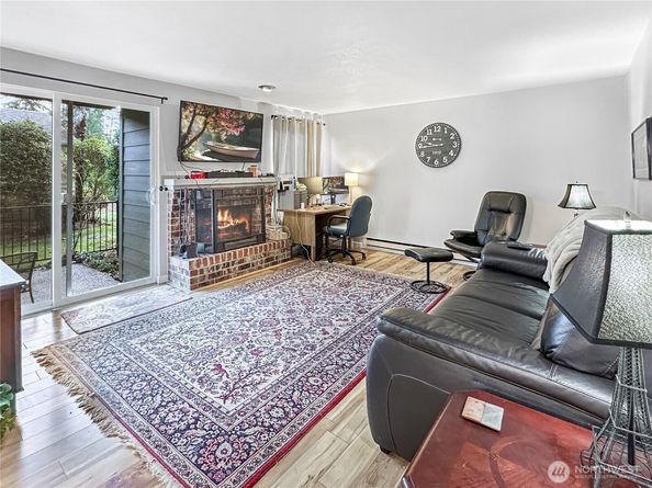 820 Cady Road E102, Everett WA 98203