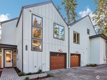 13748 Stone Avenue N