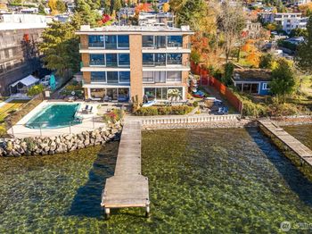 6225 Lake Washington Boulevard NE