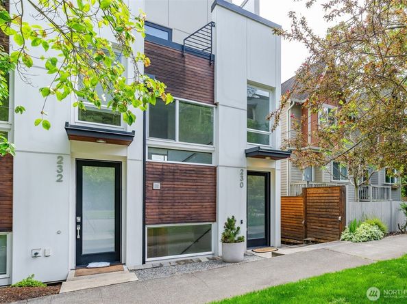 230 26th Avenue E, Seattle WA 98112