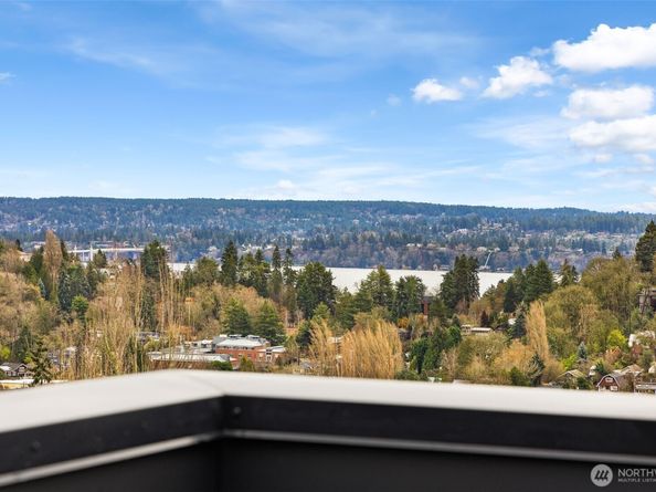 113 24th Avenue E A, Seattle WA 98112