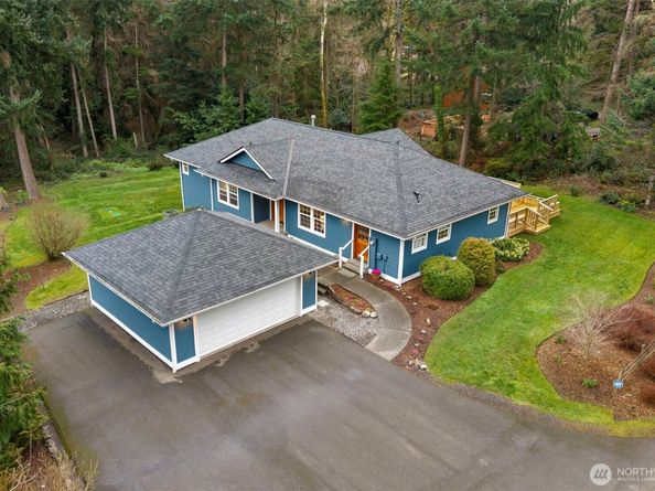 15375 Sunrise Drive NE, Bainbridge Island WA 98110
