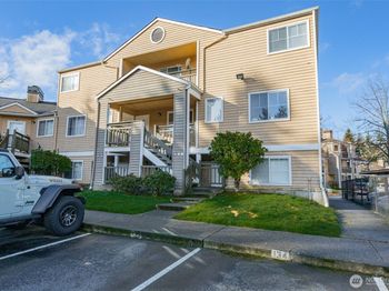 5300 Harbour Pointe Boulevard