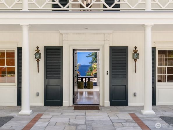 72 Olympic Drive NW, Shoreline WA 98177