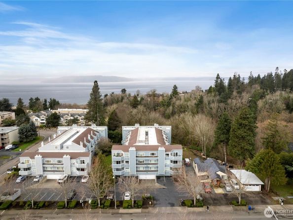 21925 7th Avenue S 101, Des Moines WA 98198