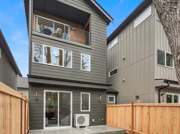 8823 Ashworth Avenue N