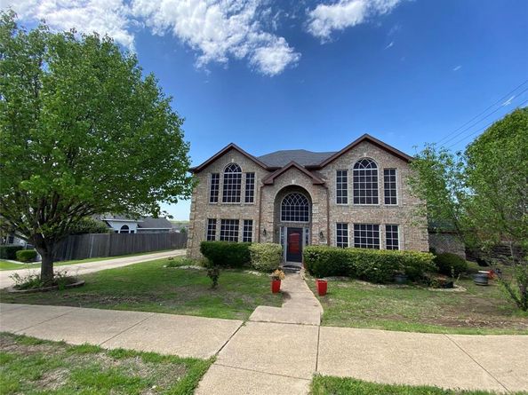 2413  Katherine Drive , Rowlett Texas 75089