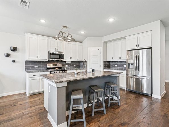 1813  Drover Creek Road , Aubrey Texas 76227