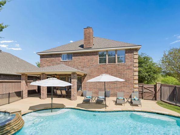 5540  La Bandera Trail , Benbrook Texas 76126