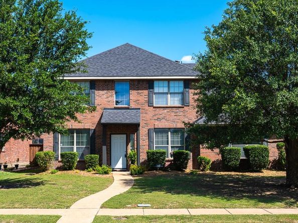 1321  Illinois Avenue , Lancaster Texas 75134