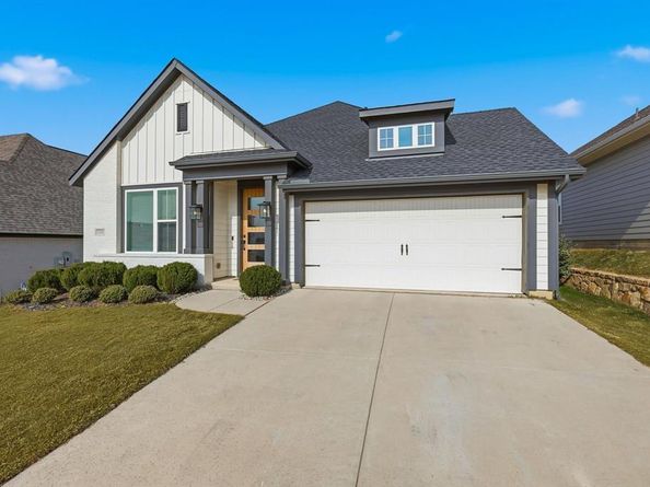 2216  Robin Way , Northlake Texas 76247