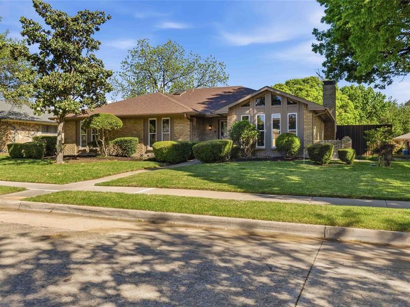 2109  Heather Hill Lane , Plano Texas 75075