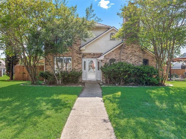 2606  Hickory Bend Drive , Garland Texas 75044
