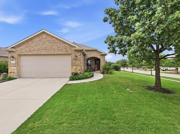2112  Beachfront Drive , Frisco Texas 75036