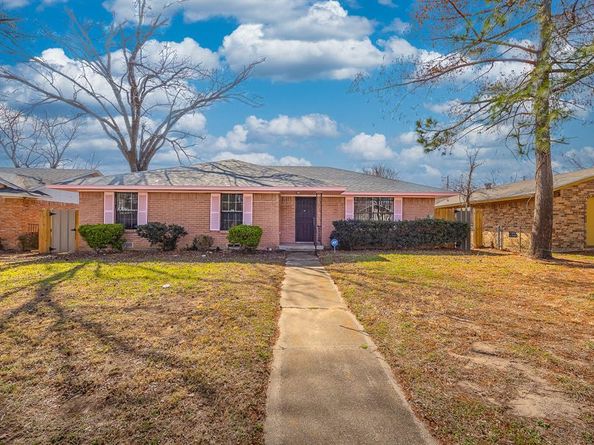 9610  Jennie Lee  , Dallas Texas 75227