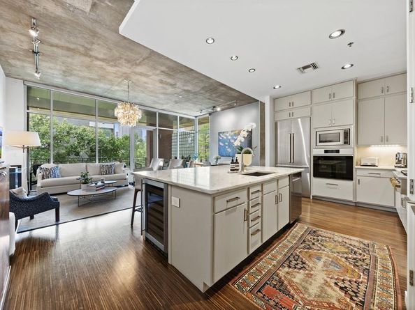 3030  Bryan Street  201, Dallas Texas 75204