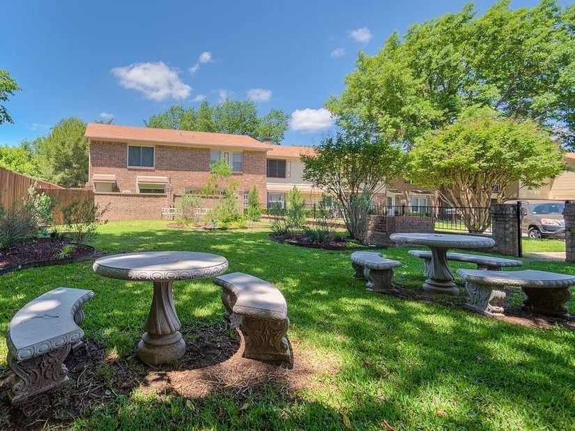 520  Pecan Acres Ct  , Arlington Texas 76013