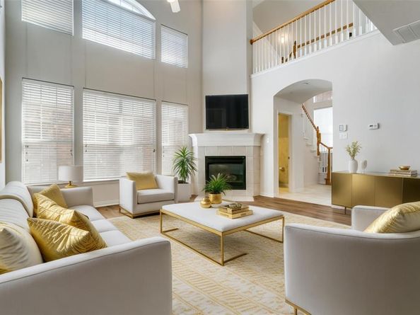 511  Poplar Lane , Irving Texas 75063