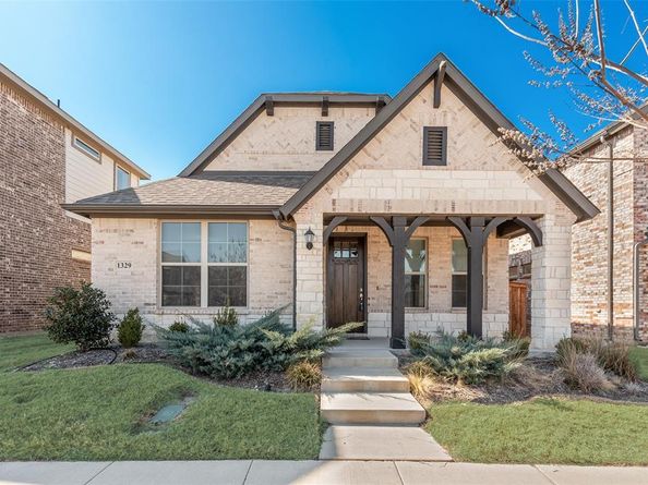1329  Buckeye Trail , Garland Texas 75042